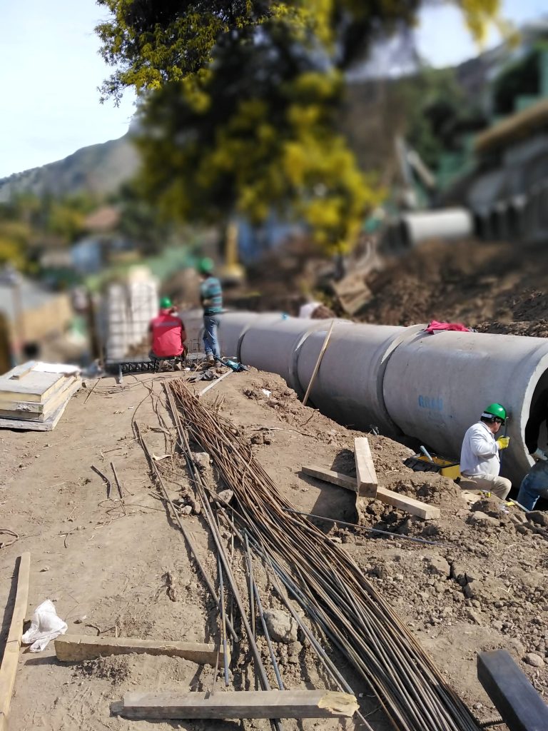 Construcción de cámara de inspección, Entubamiento Canal Vitacura