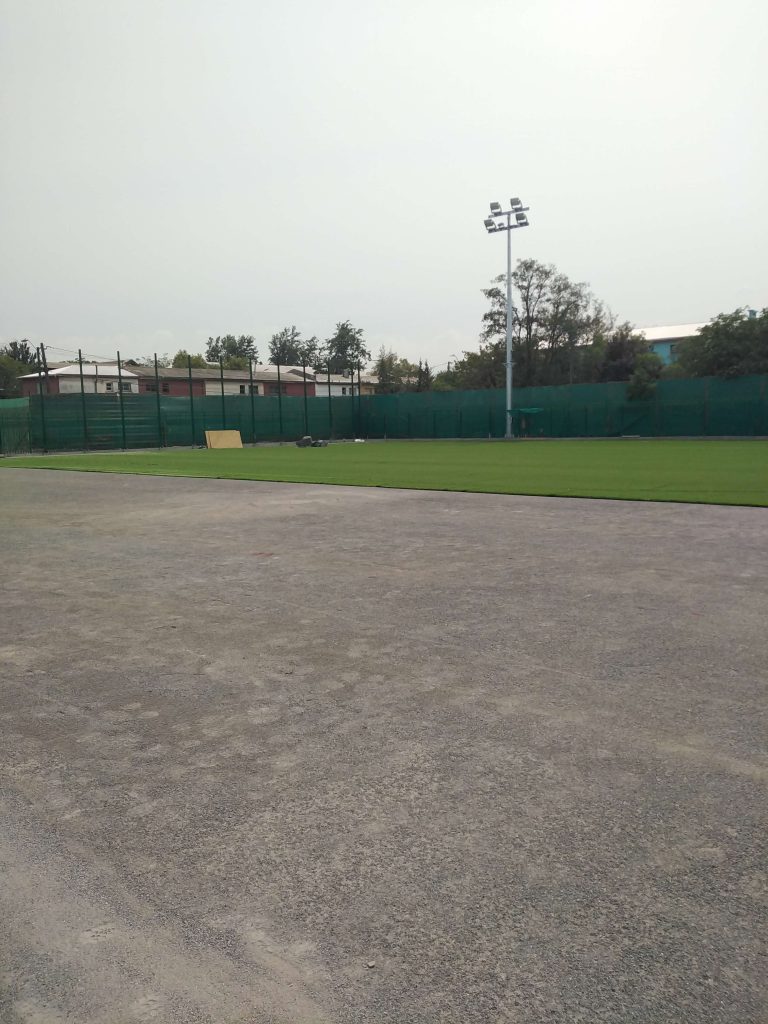 Instalación de iluminación deportiva, Estadio Estrella de California