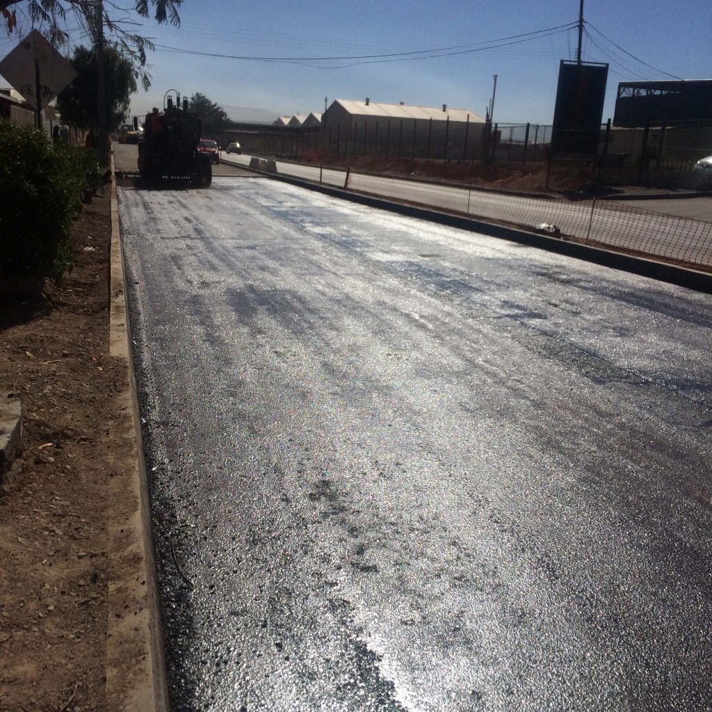 Resultado final de pavimentación Avenida Balmaceda, Construcciones BDMAG